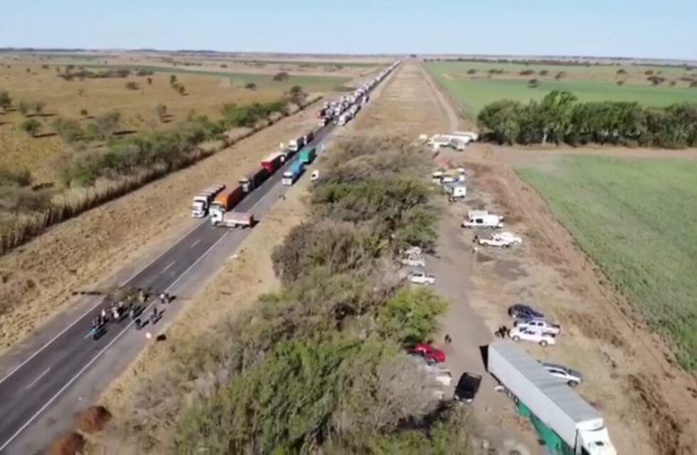 Quinto dia de bloqueo en San Luis pero confían llegar a un acuerdo