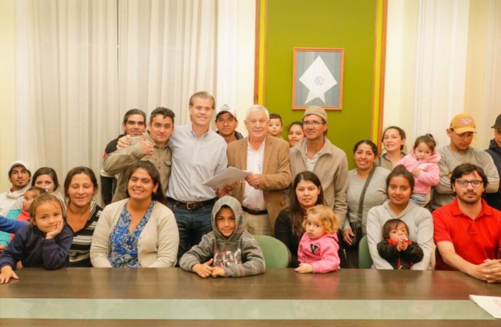 Vecinos del barrio Quijano firmaron un convenio para comprar sus tierras