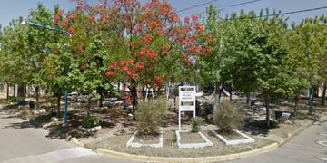 La desagradable escena se originó en una plaza de barrio Los Fresnos\u002E (Street View)