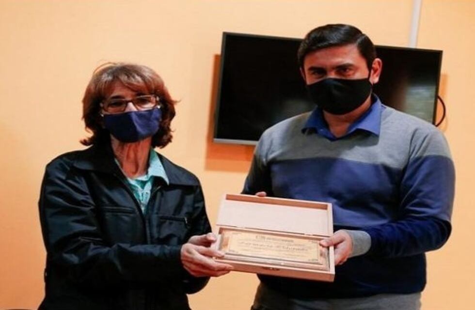 Eldorado distinguió a la familia dueña de una histórica farmacia