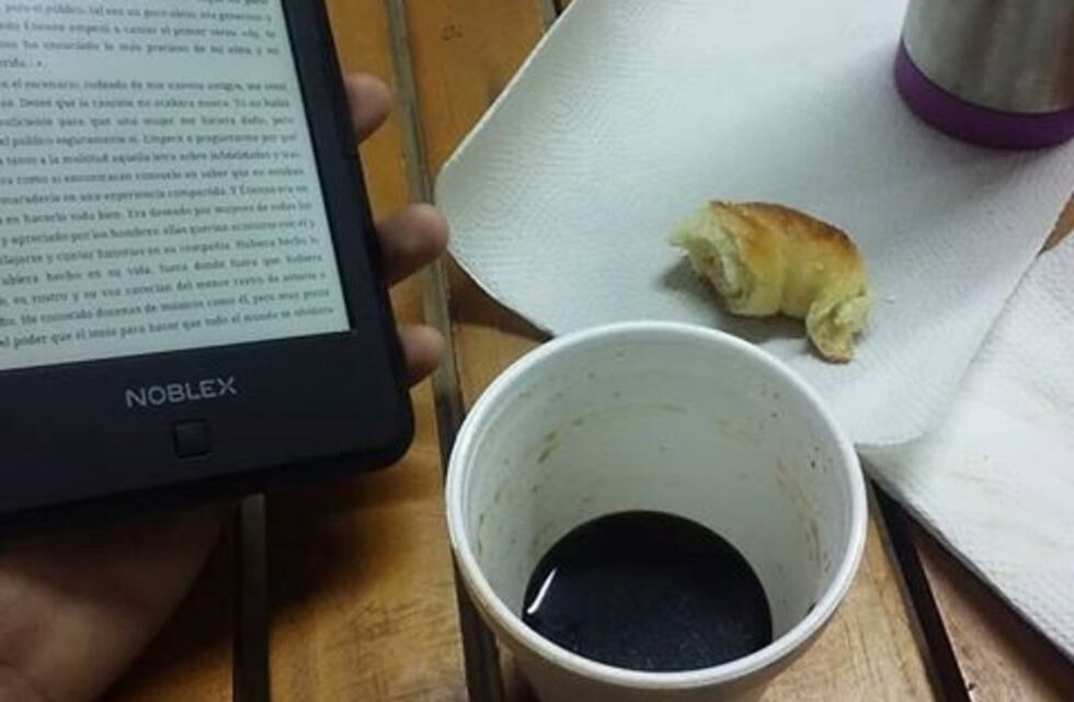 Estudiantes de la UNR podrán acceder a libros electrónicos para estudiar