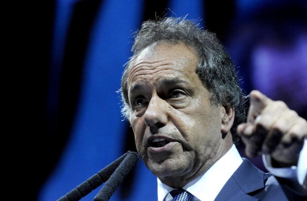 El tuit de Daniel Scioli por el 8M que provocó una lluvia de críticas
