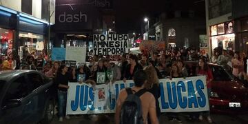 Miles de personas caminaron las calles reclamando justicia\nCrédito: Nicoo Barquin