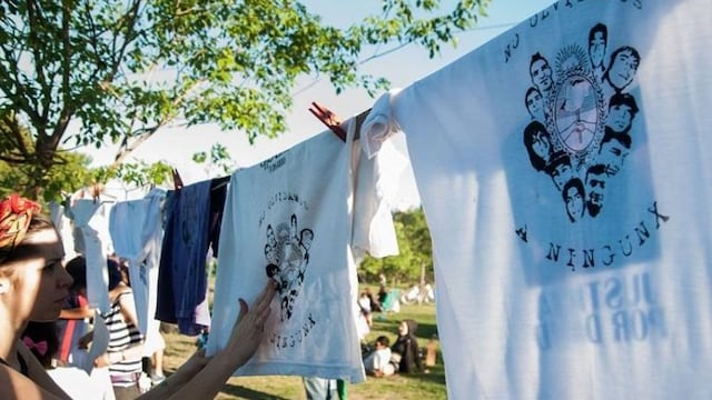 Festival para pedir justicia por las muertes de Alejandro Ponce y Franco Casco en el río Paraná\u002E (Cooperativa El Pulso)