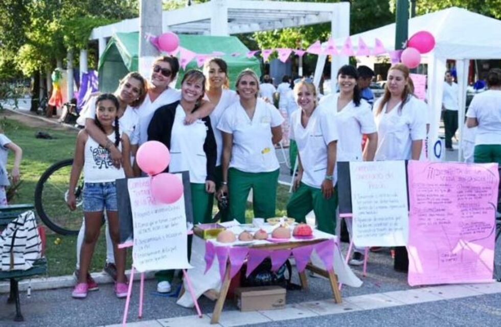 Los estudiantes de Enfermería mostraron lo realizado en la Plaza San Martín de Santa Rosa