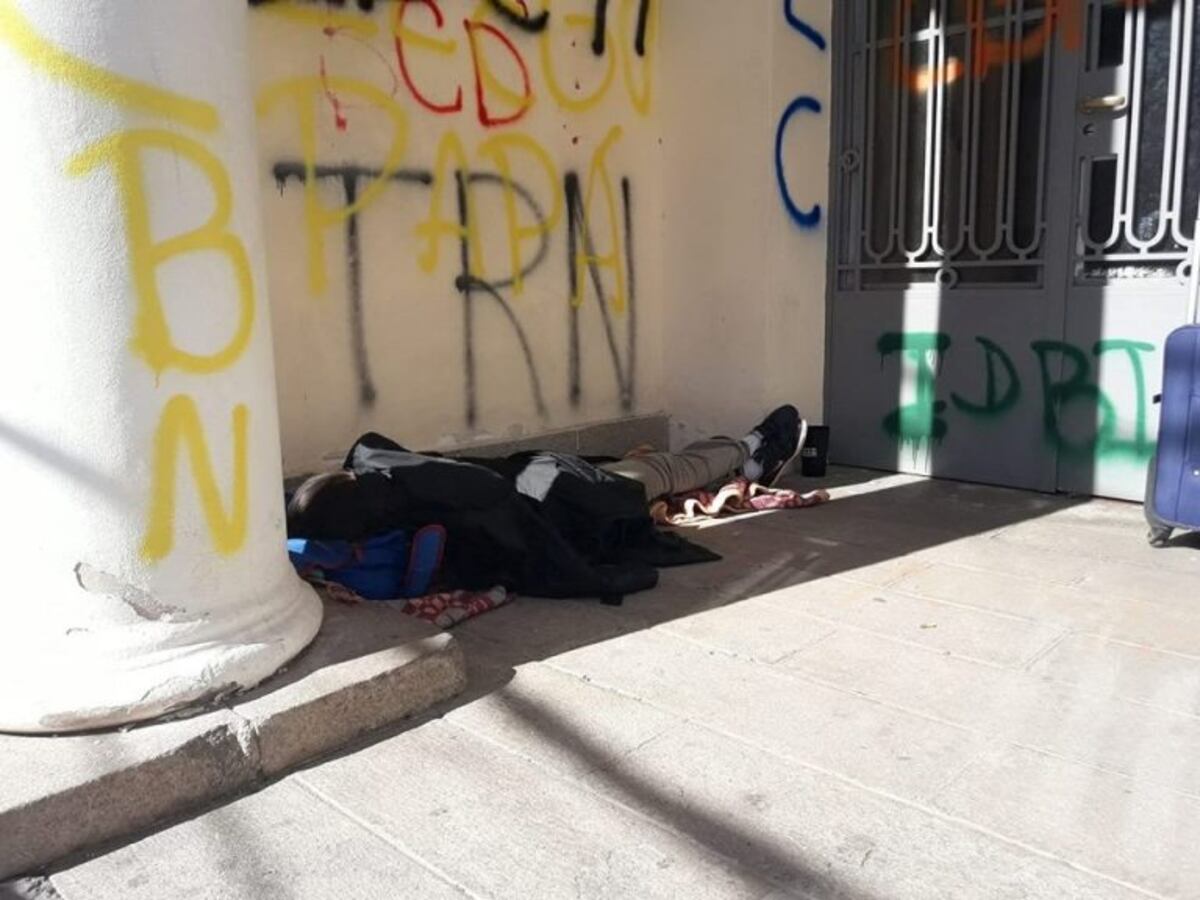 duerme en la calle san luis