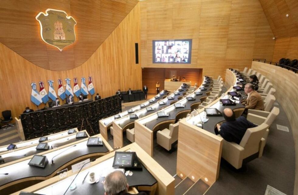 Multas por romper la cuarentena: Legislatura aprobó el proyecto y es ley