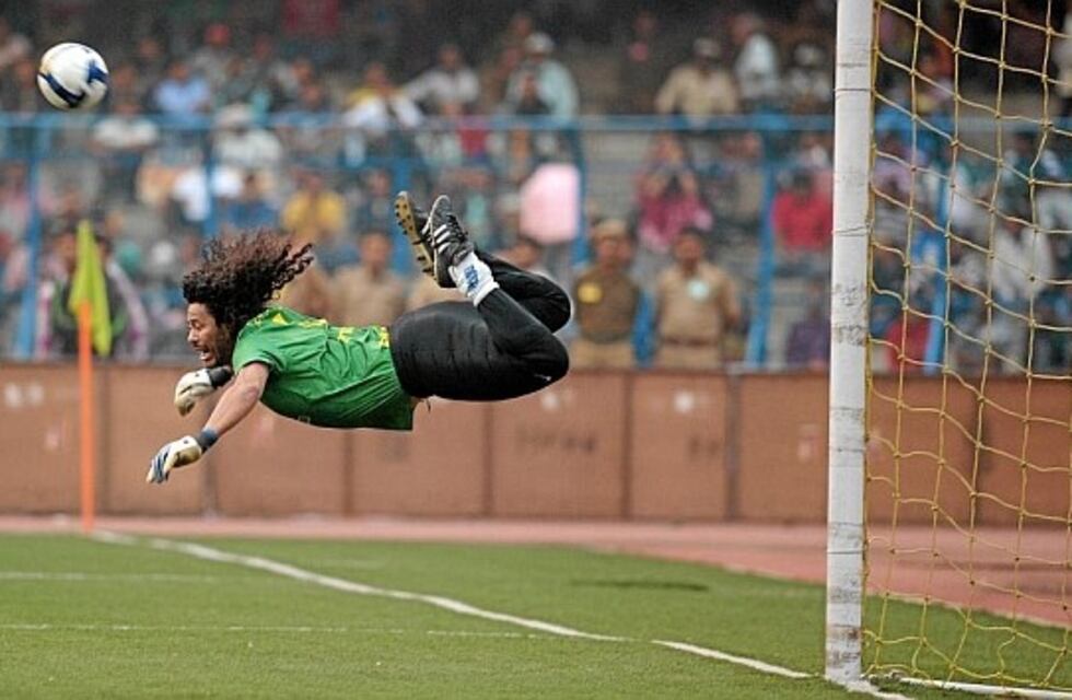 Atlético y René Higuita tuvieron un intercambio amistoso por Twitter