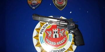 Un detenido por intentar asaltar con un arma de juguete