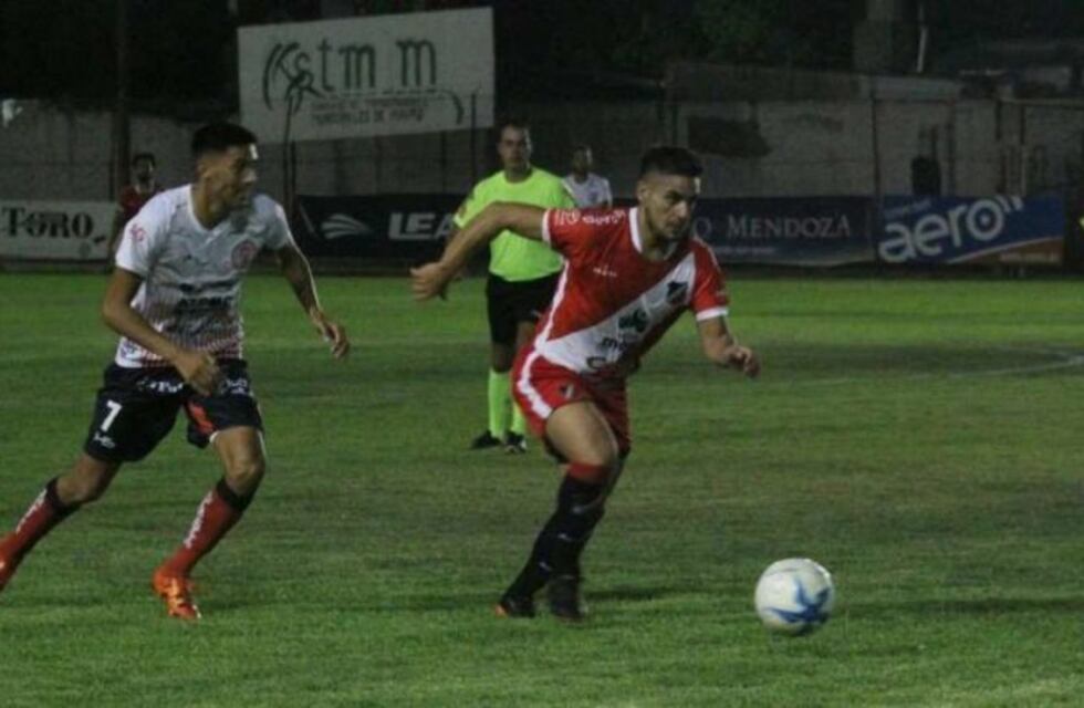 Leonel Ceresole fue titular en la victoria de Huracán Las Heras