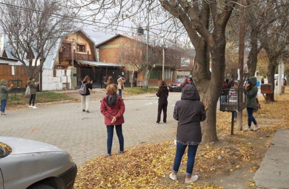 Vecinos escracharon contra el abuelo violador de Junín de los Andes