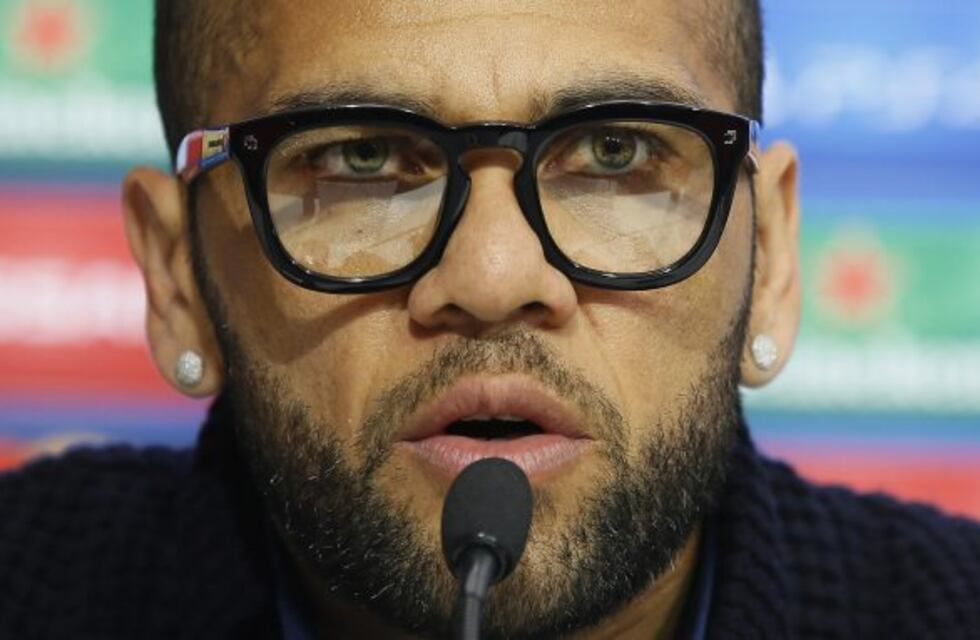 Dani Alves reveló el motivo de su inesperada salida del Barcelona