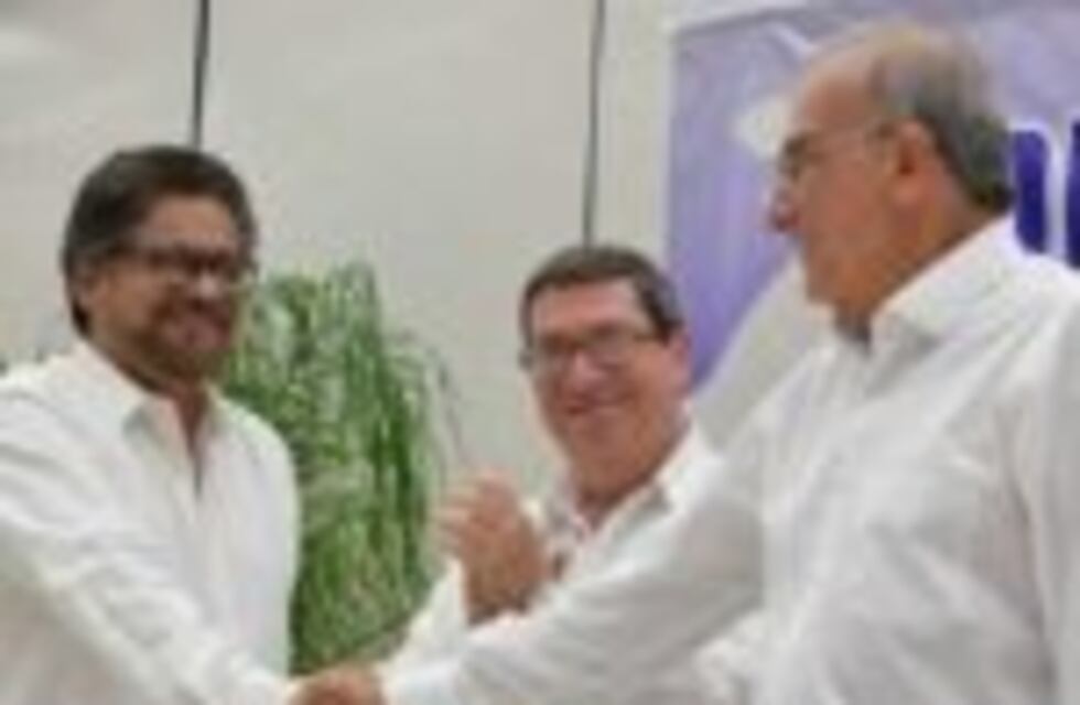 Colombia: El Gobierno y las FARC lograron un nuevo acuerdo de paz