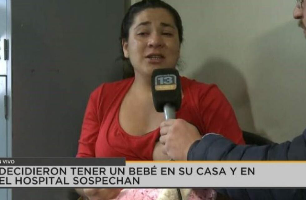 Tuvo un parto domiciliario y cuando fue al hospital quedó detenida