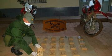 Secuestran 20 kilos de marihuana sobre el canal Frías