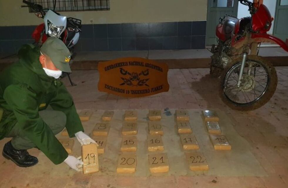 Gendarmería secuestró 20 kilos de marihuana en el canal Farías