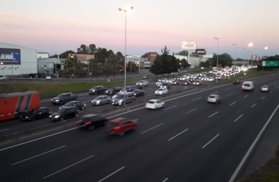 Una mujer murió a raíz de un choque en la Panamericana