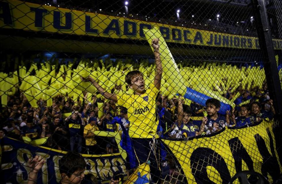 La AFA planea aumentar el precio de las entradas para la Superliga