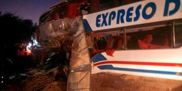 Los conductores de los vehículos murieron en el impacto.
