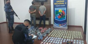 Los detenidos llevaban mercadería y dinero en efectivo\u002E