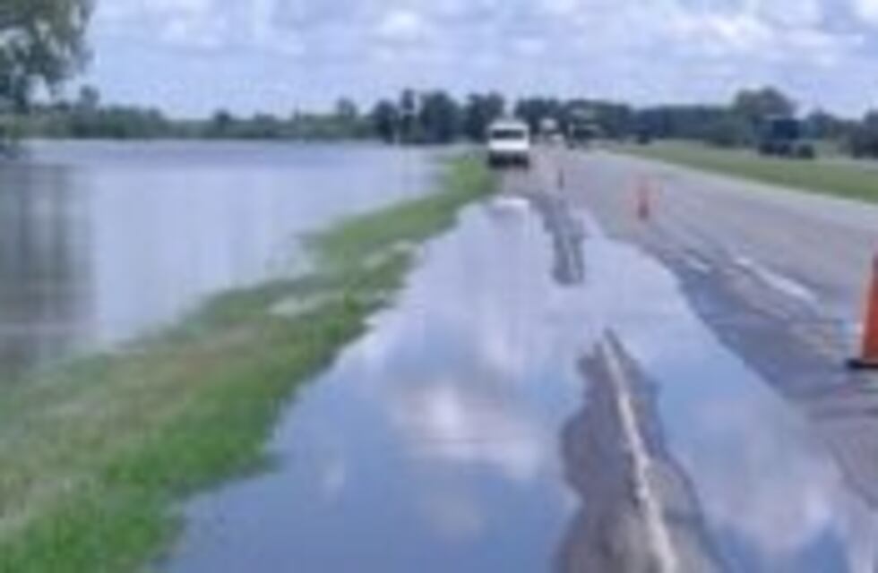 Habilitaron ambas manos de la autopista a Santa Fe tras el desborde del arroyo Colastiné