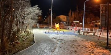 Nuevas luminarias en el camino que conecta el Parque Recreativo \