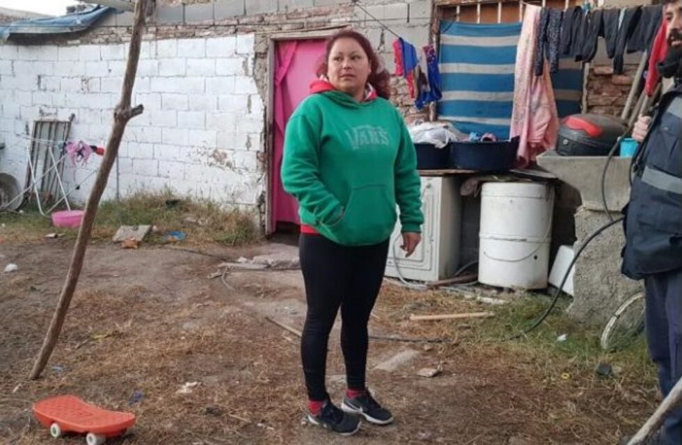 Cría sola a sus tres hijos y la desvalijaron: "¿Por qué Dios no nos ayuda?"