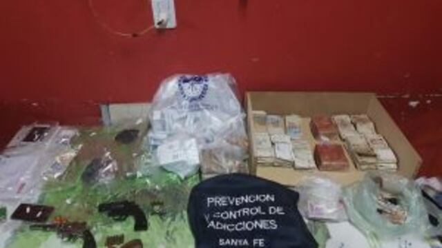 La ex divisiu00f3n de Drogas Peligrosas secuestru00f3 alrededor de 18 mil pesos en efectivo.