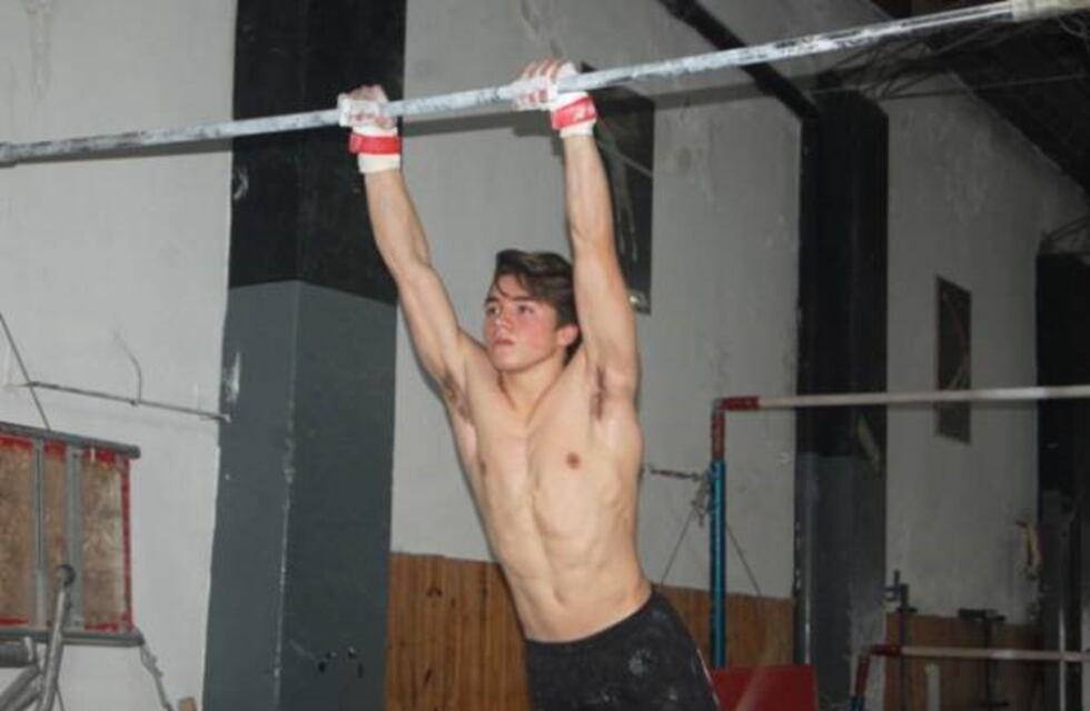 Espíndola, el primer gimnasta nicoleño en clasificar para un Juego Olímpico