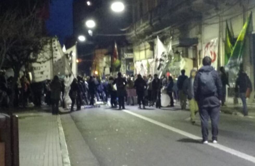 Se levantó la toma de la sede de la UNR y se abre el diálogo con los universitarios