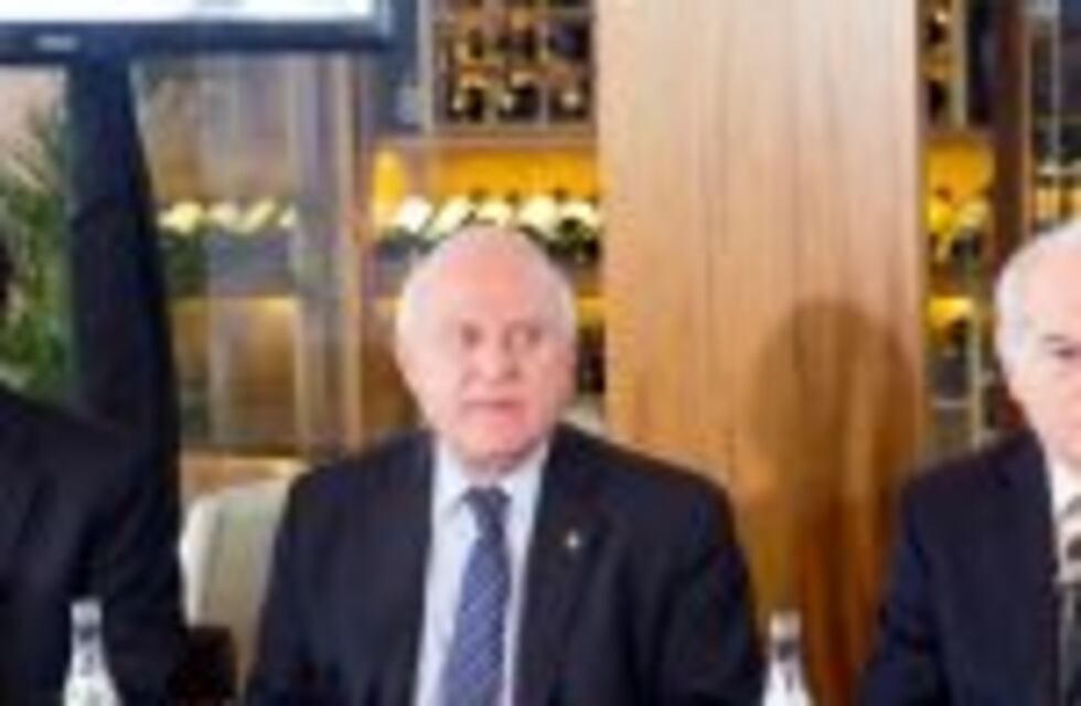 Lifschitz deslizó que podrían unificar las elecciones nacionales y provinciales en 2017