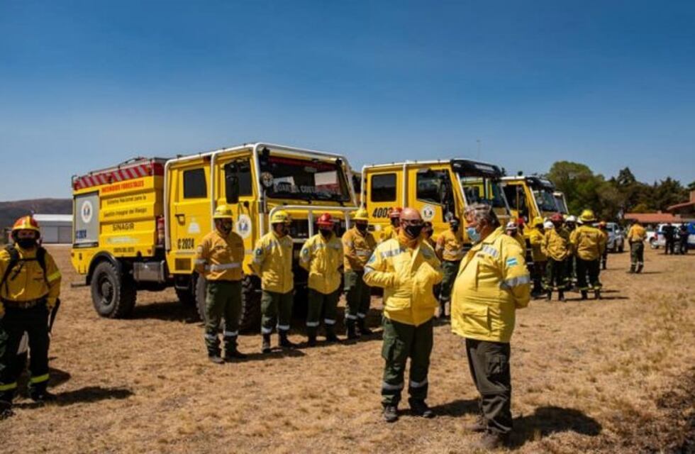 El incendio forestal en La Cumbre está contenido, pero continúa el fuego en otros sectores de la provincia