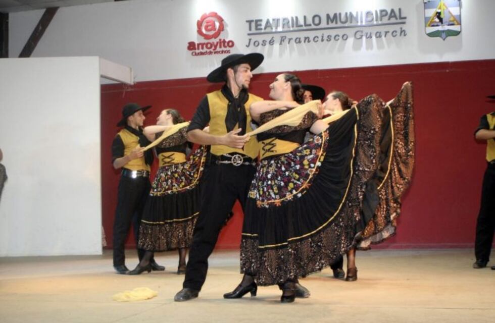 Muestra artística del Centro Vecinal Xanaes