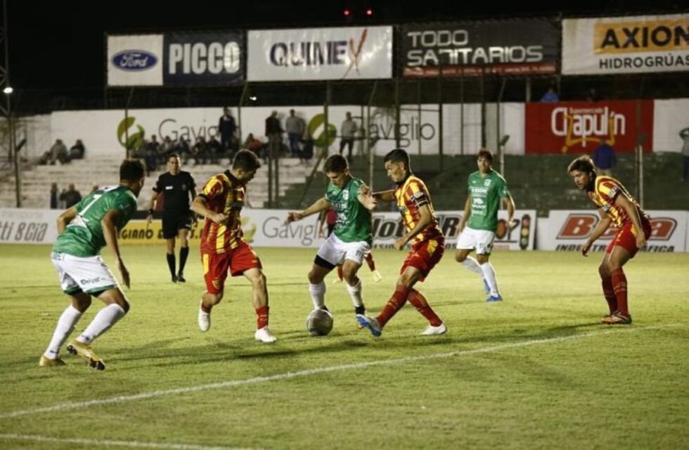Se bajó del Federal A un rival de Sportivo Belgrano