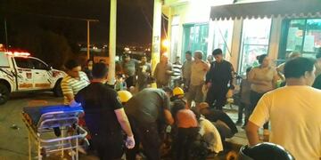 Conducía la motocicleta con sus 3 hijas, chocó y el test de alcoholemia le dio positivo