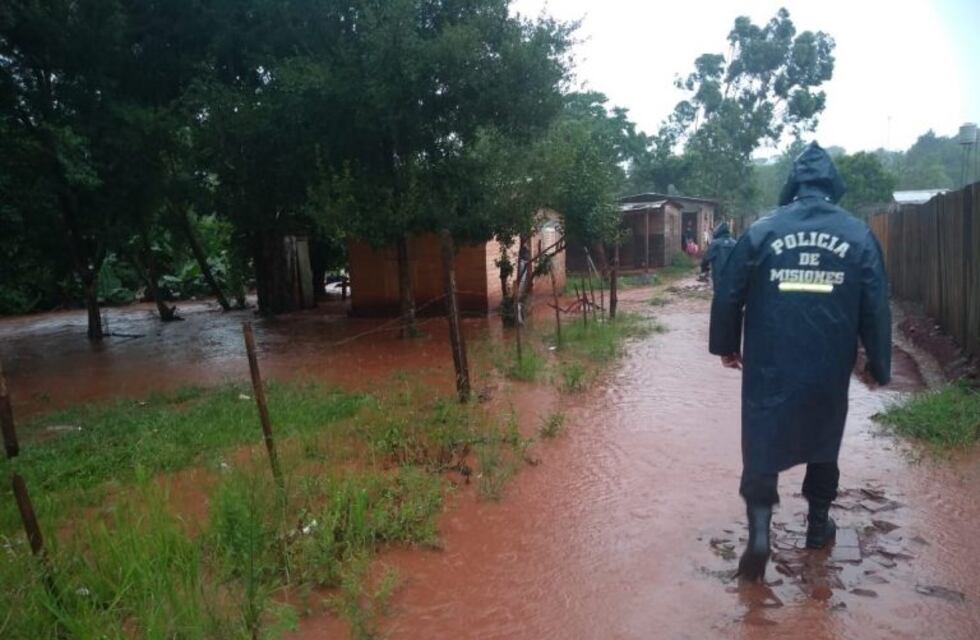 Lluvias intensas azotan a Jardín América y Gobernador Roca