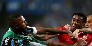 Batalla Gremio Inter\u002E (REUTERS/Diego Vara)