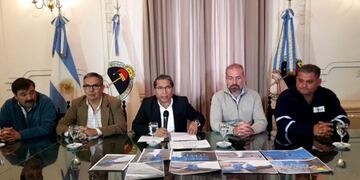 Directivos de Agua Potable de Jujuy, en conferencia de prensa