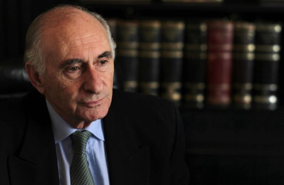 Fernando De la Rúa fue dado de alta y seguirá recuperándose en un centro de rehabilitación