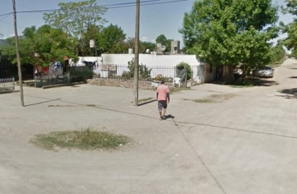 Joven con problemas mentales abandonó a su beba recién nacida en un baldío y guardó la placenta en una mochila