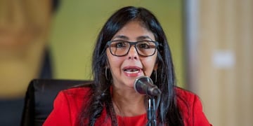 CAR01. CARACAS (VENEZUELA) 3/11/2016.- La ministra de relaciones exteriores de Venezuela, Delcy Rodru00edguez, participa en una rueda de prensa hoy, su00e1bado 5 de noviembre del 2016, en Caracas (Venezuela). Rodru00edguez exigiu00f3 hoy respeto a sus pares de Argentina, Susana Malcorra, y de Chile, Heraldo Muu00f1oz, y les pidiu00f3 que antes de hablar de su pau00eds