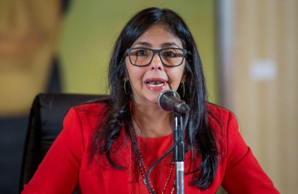 La canciller de Venezuela arremetió contra Susana Malcorra por opinar sobre el gobierno de Maduro y la mandó a "lavarse la boca"