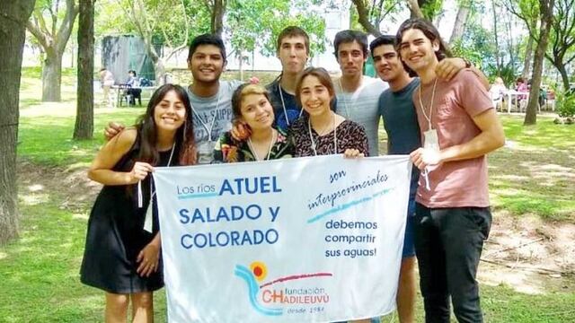 Estudiantes universitarios pampeanos en la Conferencia por el Cambio Climático (Plan B Noticias)