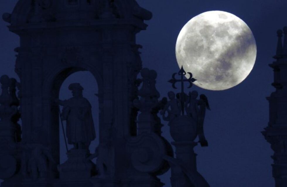 Superluna: a qué hora comenzará a observarse en Córdoba