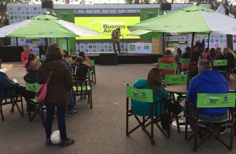 Arribó a la ciudad un tráiler promocional turístico de la provincia