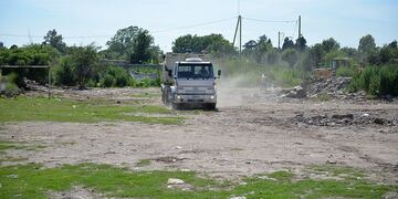 Denuncia penal de la Municipalidad de Córdoba por la usurpación del basural de la calle Pettirossi\u002E