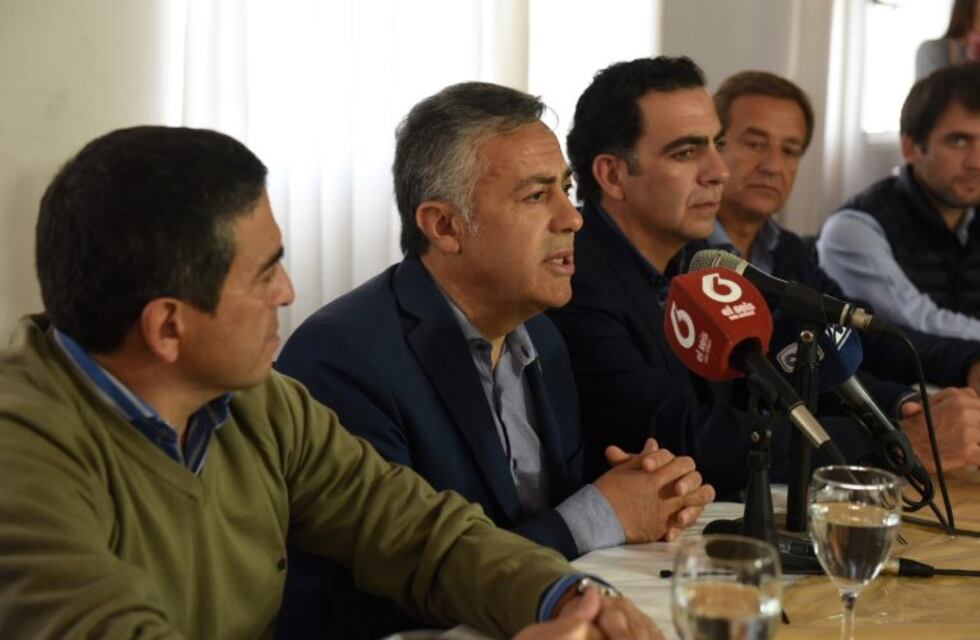 Cornejo habló de la corrupción K en la Fiesta de la Ganadería