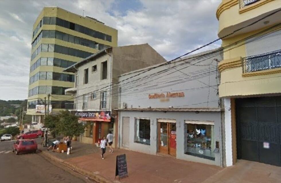 Ingresó a un comercio céntrico y forzó la caja registradora