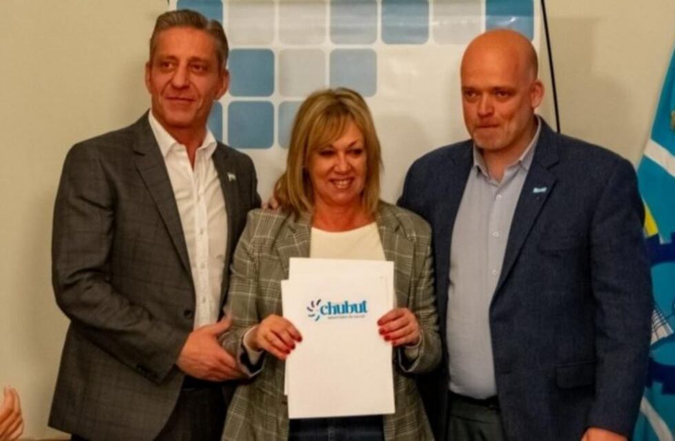 Arcioni anunció que terminarán la obra del Hospital Santa Teresita