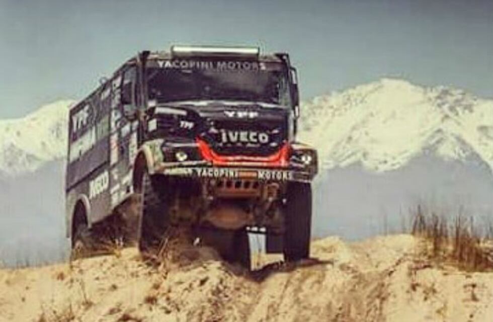 Dakar 2018: el Coyote Villagra, líder entre los camiones